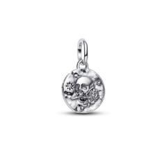 Skull sterling silver medallion with cle 794089C01
