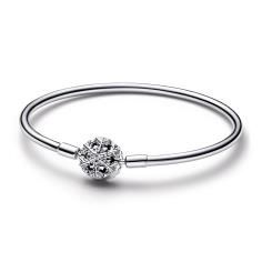 Sterling silver bangle with snowflake cl 592286C01-19