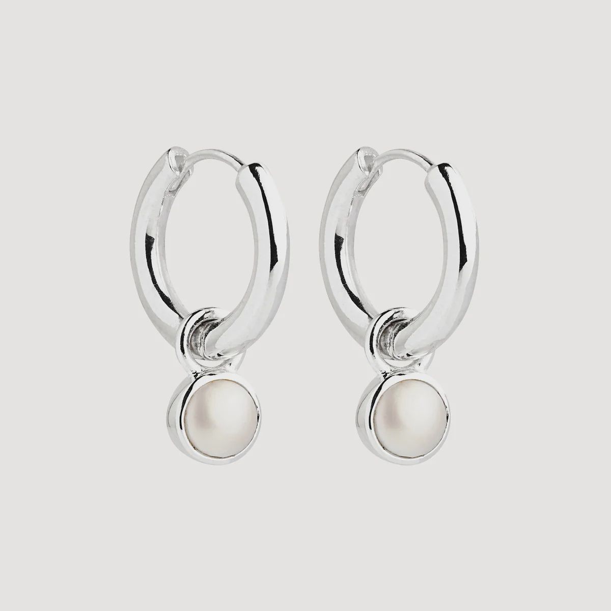 Heavenly Pearl Earring E6502
