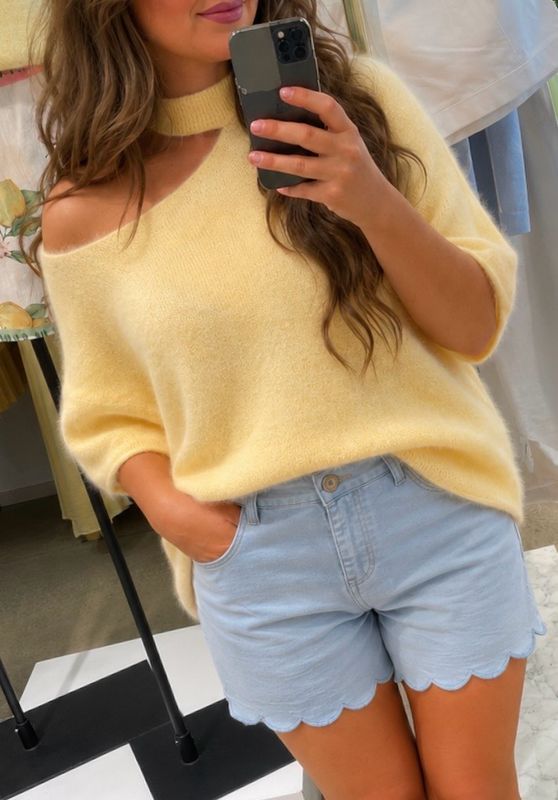 Cold shoulder knit