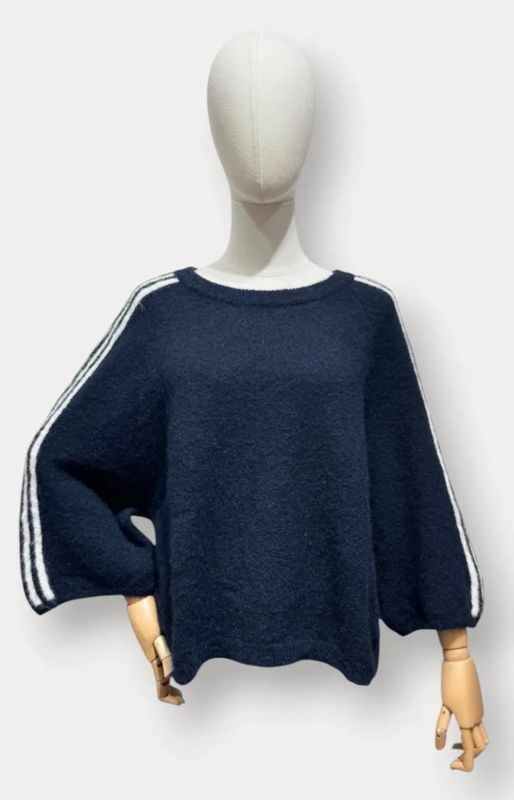 Soft striped knit navy