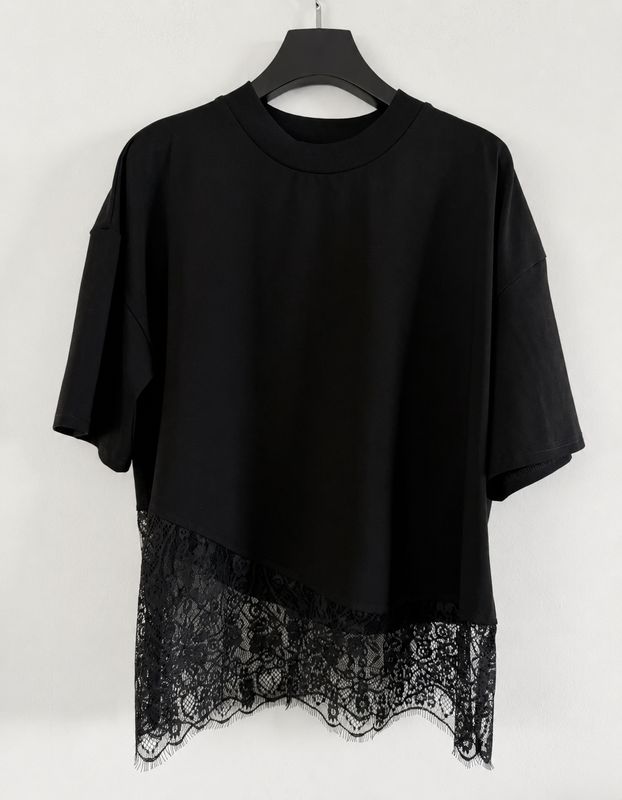 Lace trim tee black