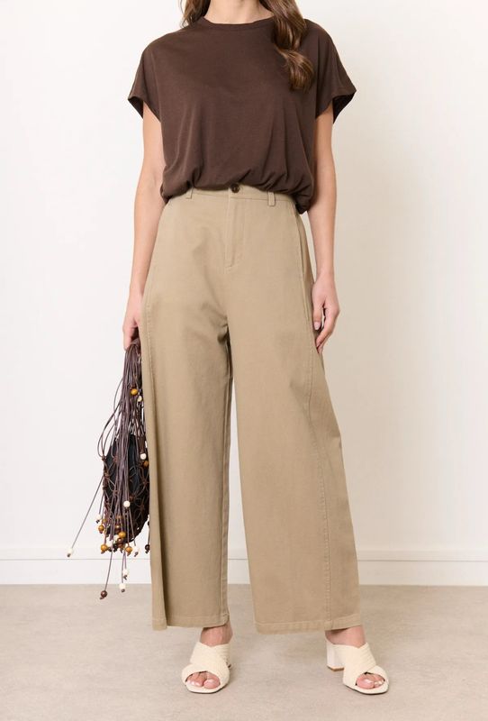 Wide leg pants camel