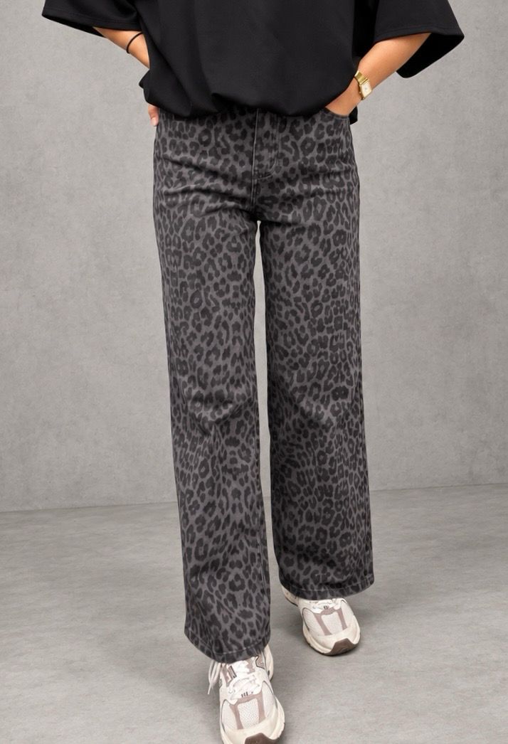 Straight leg leopard denim grey