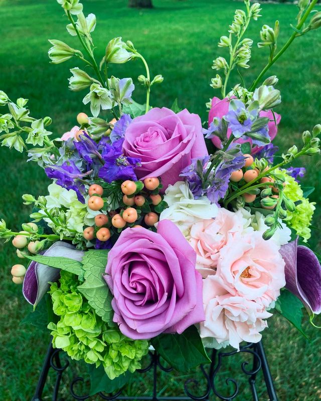 Whisper by Twigs Floral Design