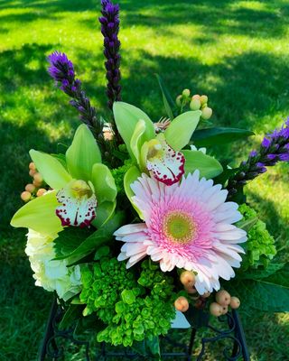 Mixed Cube by Twigs Floral Design