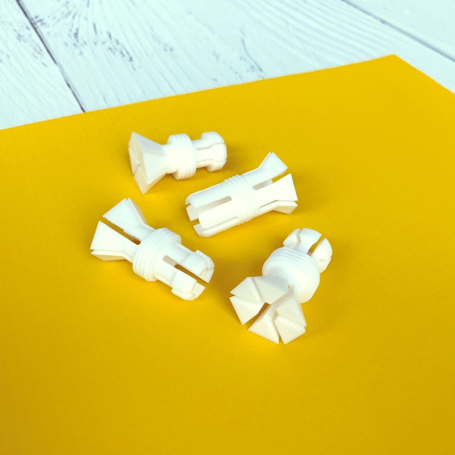 White Collets – Set of 4 White Collets – Set of 4