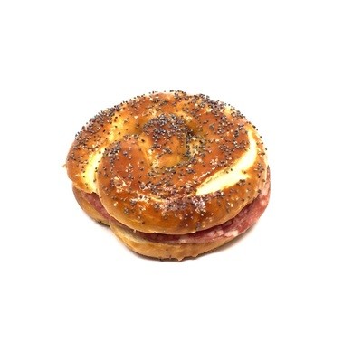 Laugenbrezel Salami