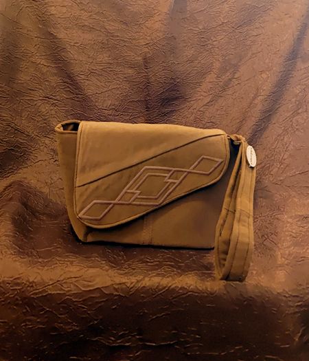 BOLSO DE MANO
