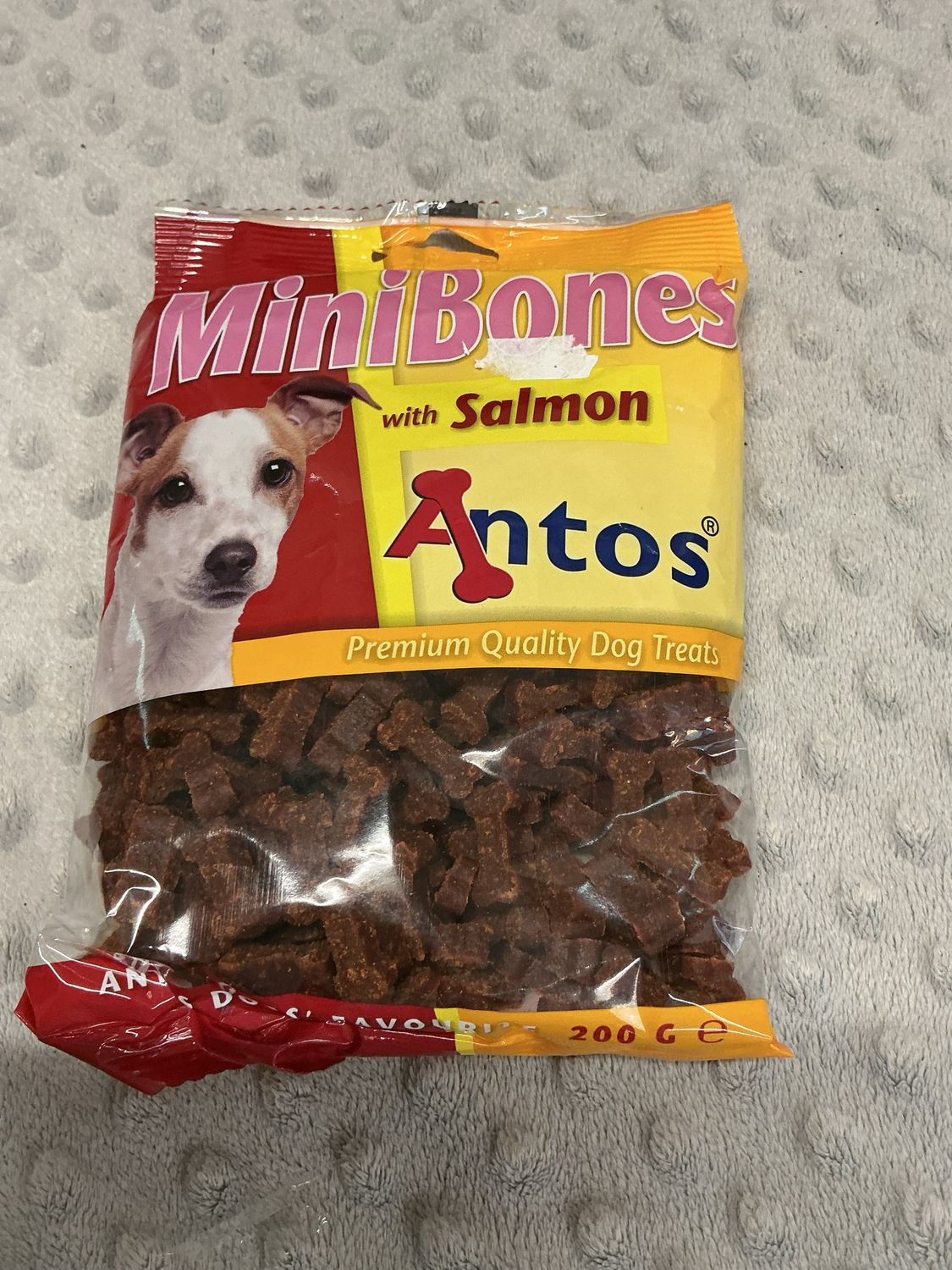 Antos mini bones met zalm
