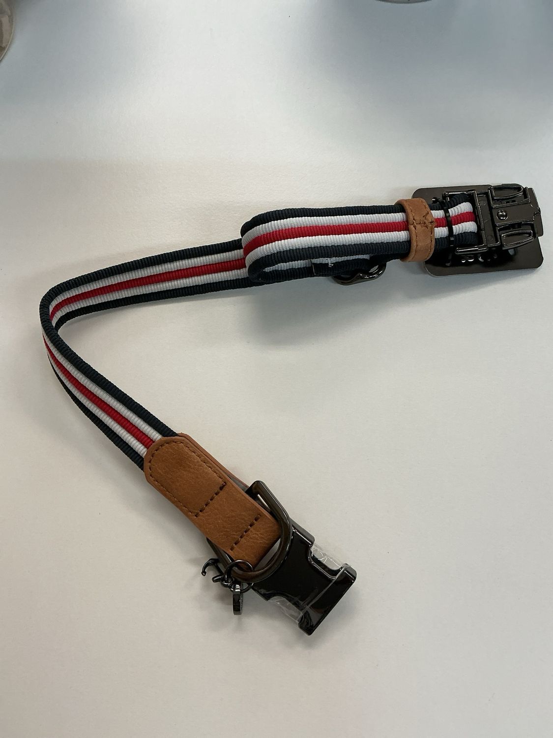 Halsband