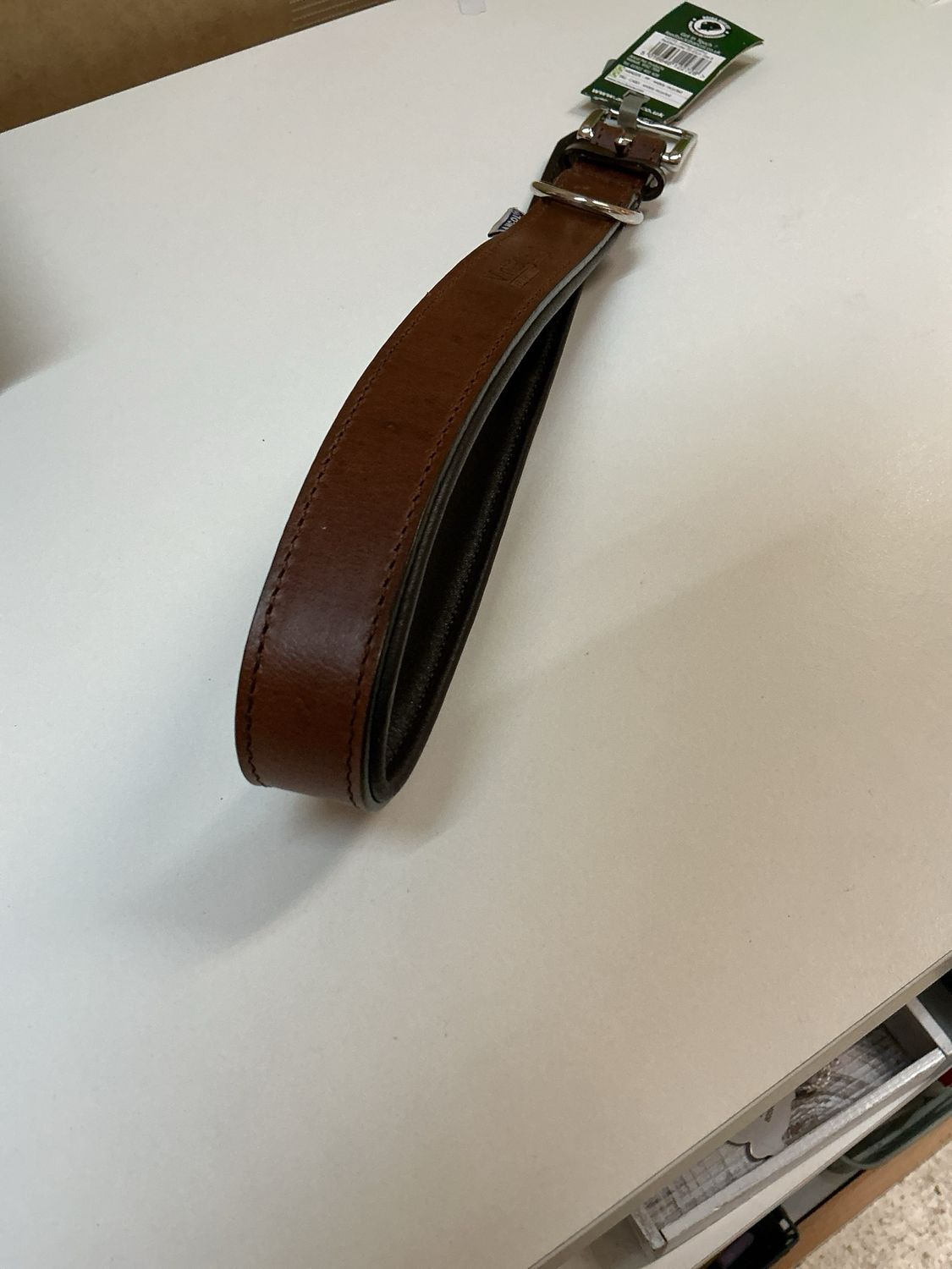halsband bruin maat 8