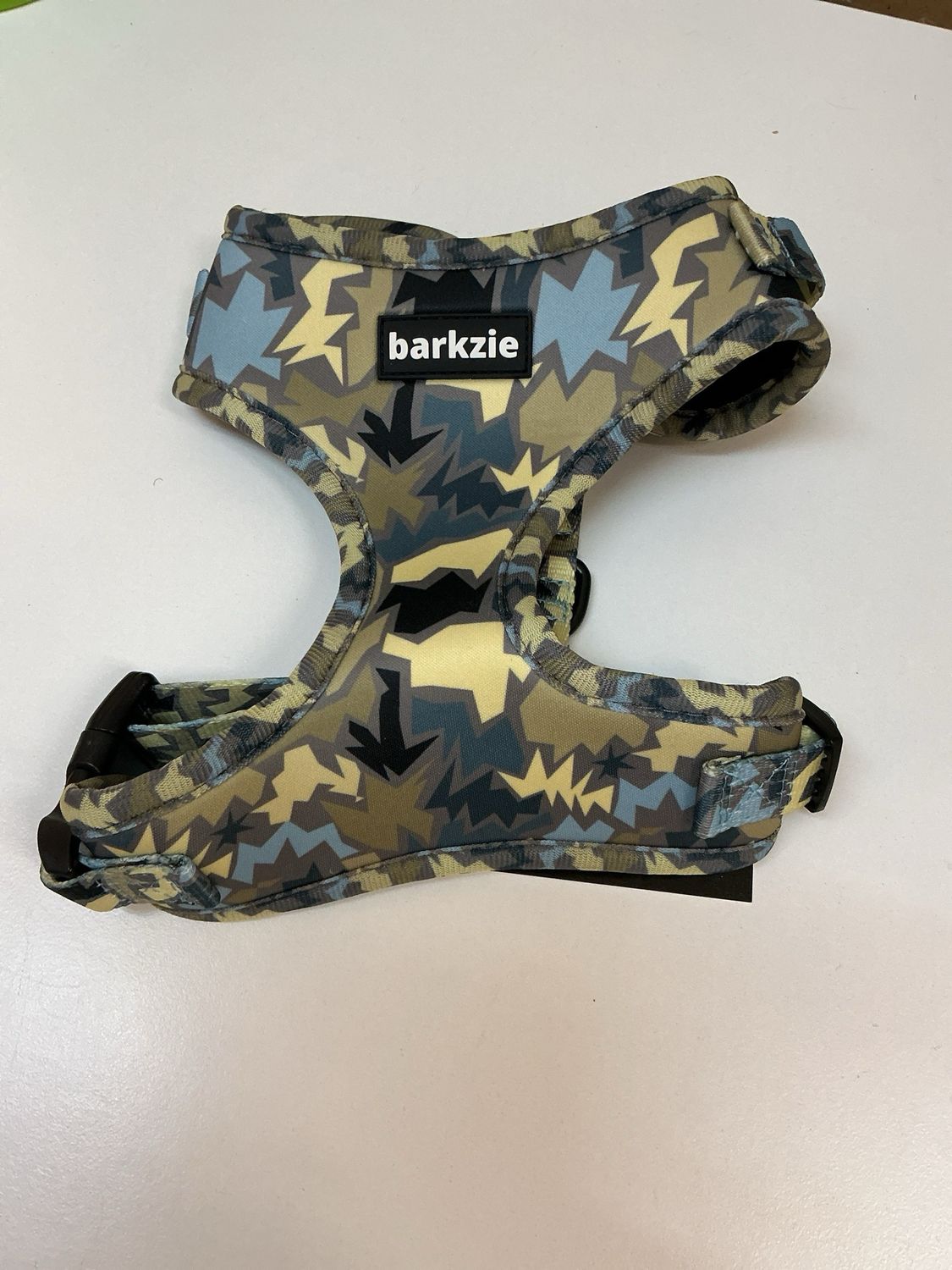Harnas Barkzie S