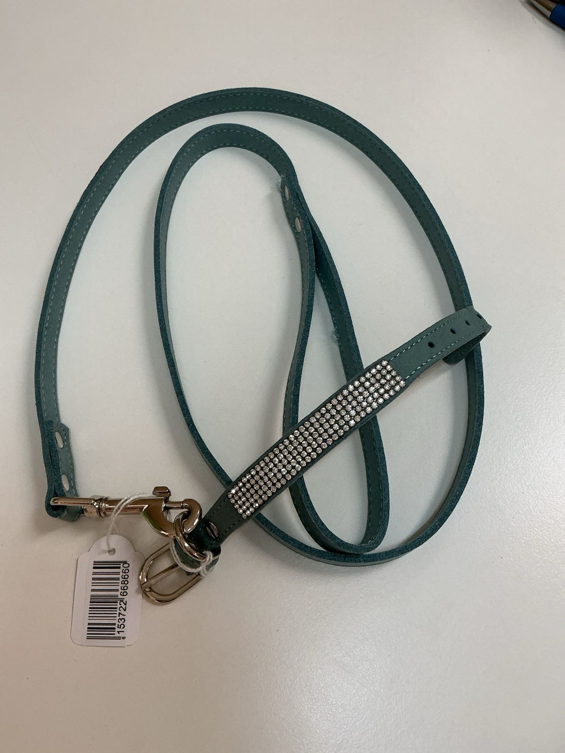 Halsband en leiband groen met steentjes maat 20 cm
