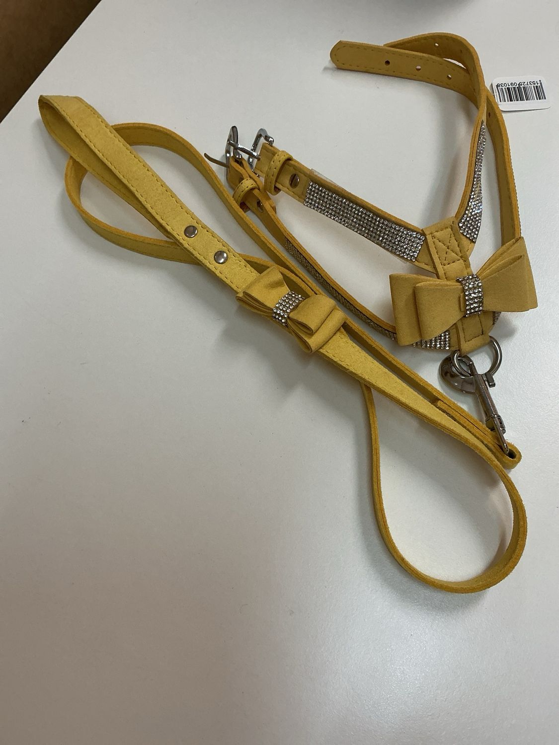 Halsband en leiband geel met strikjes en steentjes 30 cm