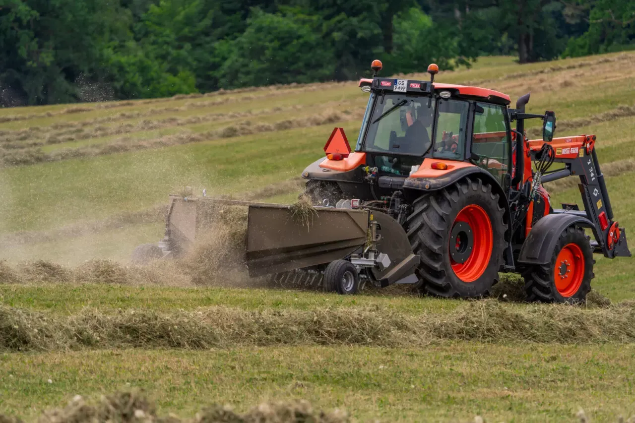 PRZETRZĄSARKO ZGRABIARKA BOCIAN 2,75