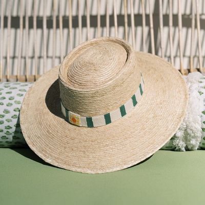 Viana Resort Hat