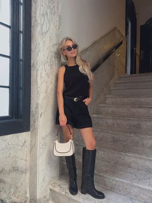 Quinn Short in Noir