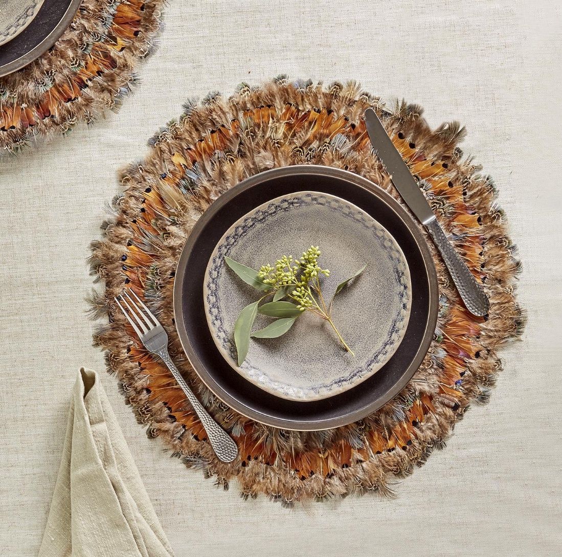 round feather placemats