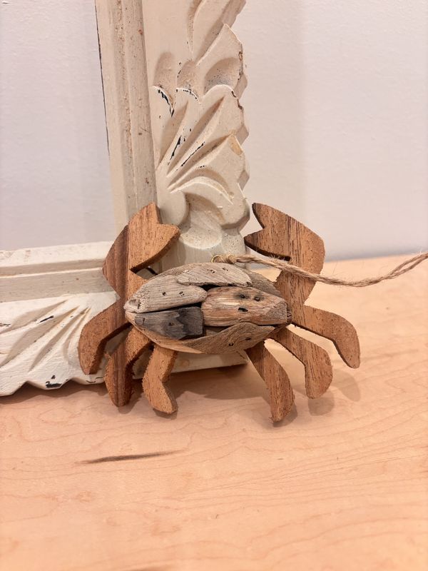 Crab ornament driftwood