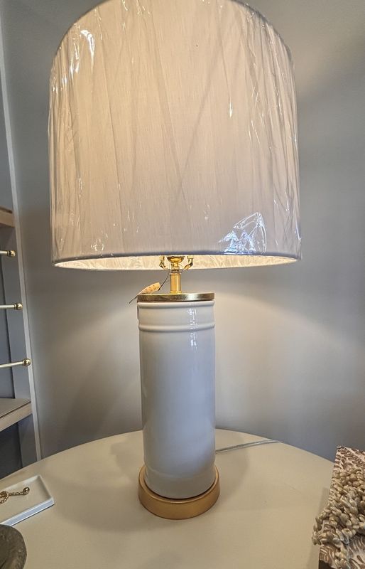 white porcelain lamp