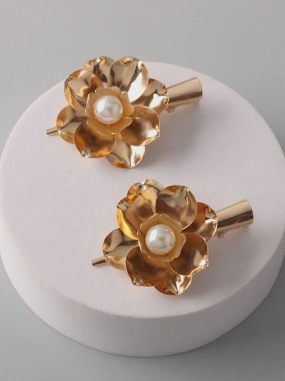Fashion Silver and Gold Flower Hair Clips 2 pack