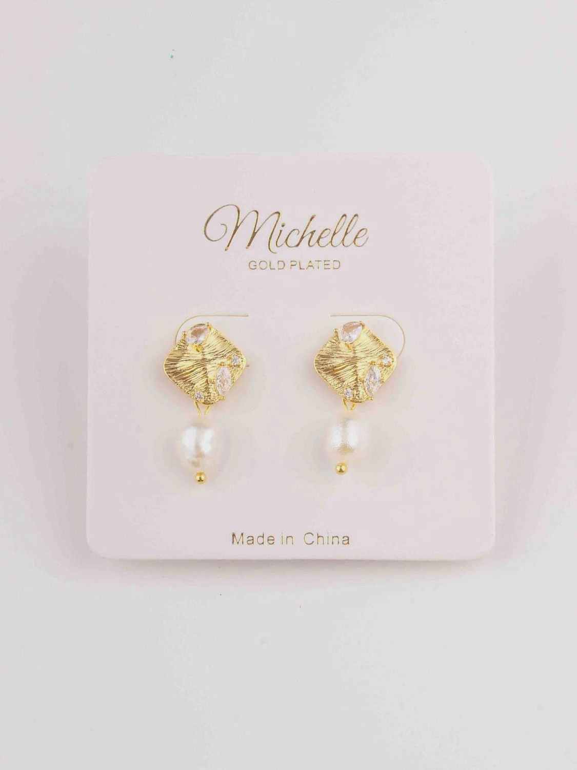 Fashion Gold Plated Pearl Earrings
