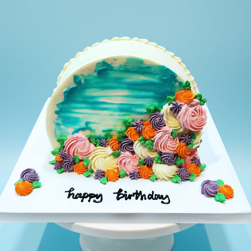 TDC09 Floral Art Dome Cake TDC09 Floral Art Dome Cake