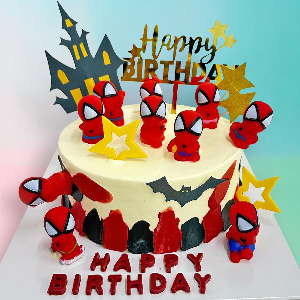 TCS37 Spiddy Celebrates Cake