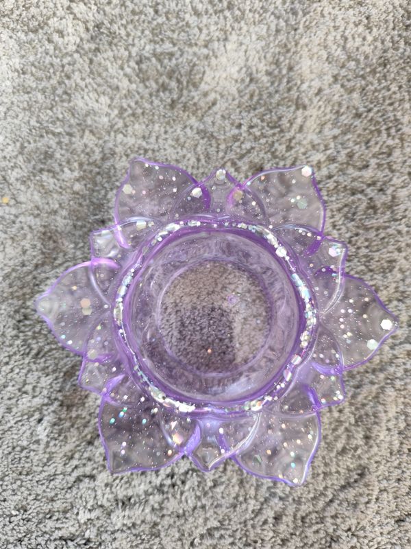 Teelichthalter Blumenmotiv, elegante Wohndekoration