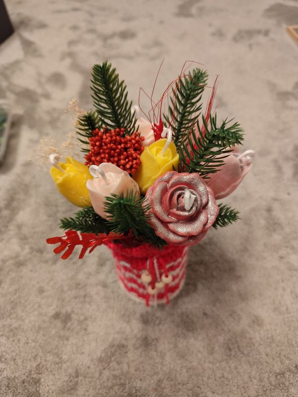 Blumen Kerzen Strauß im Glas umhäkelt 