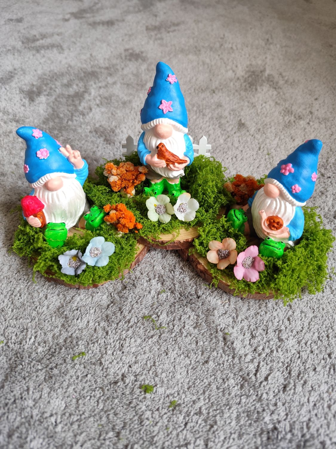 Gartenfreunde Wichtel mit Froschschuhe