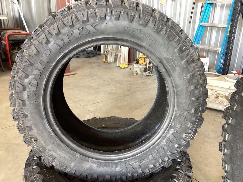 Mud Claw 35X12.50 R20