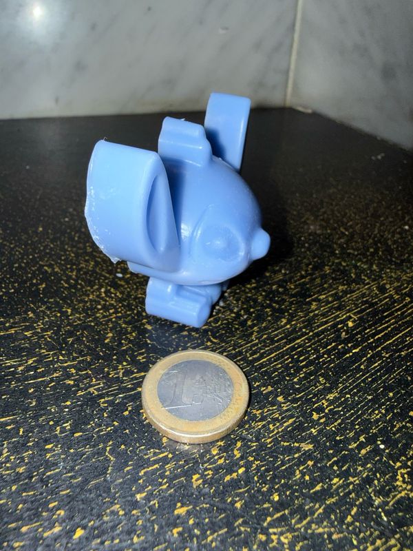 Fondant parfumé stitch bleu 🕯️ cire de soja végétale