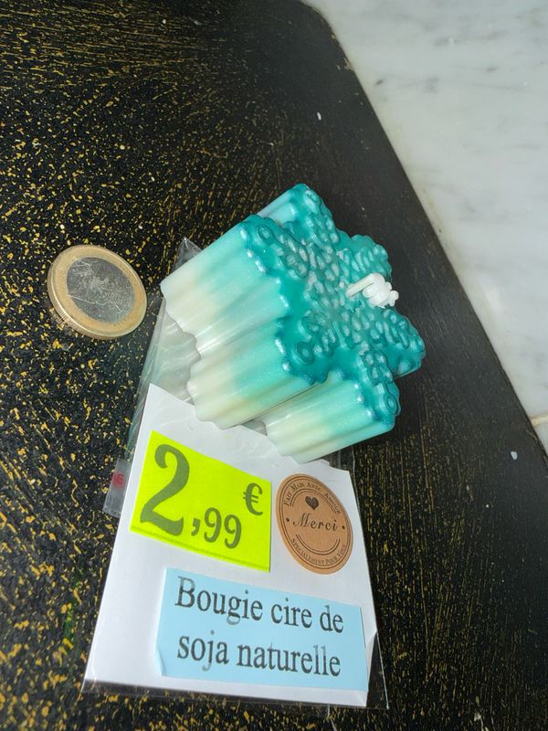 Bougie flocon de neige vert ❄️ 🕯️ cire de soja végétale