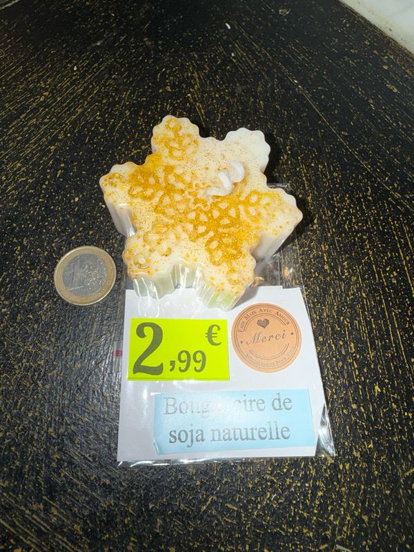 Bougie flocons de neige ❄️ paillettes ✨ or 🕯️ cire de soja végétale
