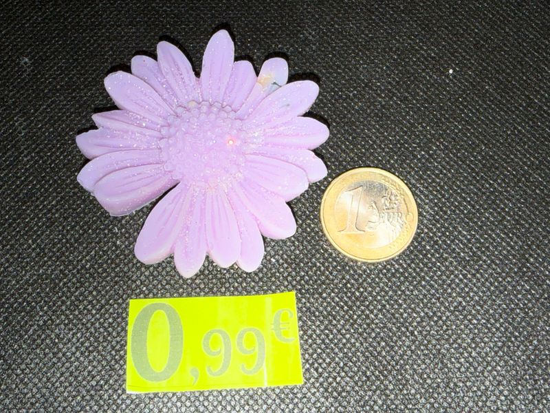 Fondant marguerite violet 🌼 🕯️ cire de soja végétale