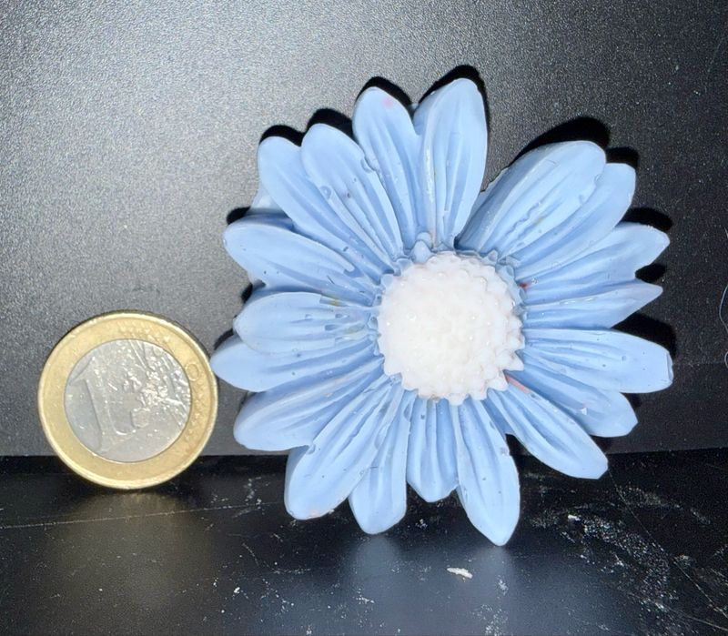 Fondant marguerite bleue cœur blanc 🌼 🕯️ cire de soja végétale