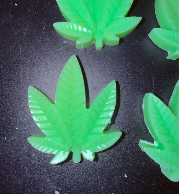 Lot de 4 Fondants feuilles 🍁 🕯️ cire de soja végétale et parfum de Grasse