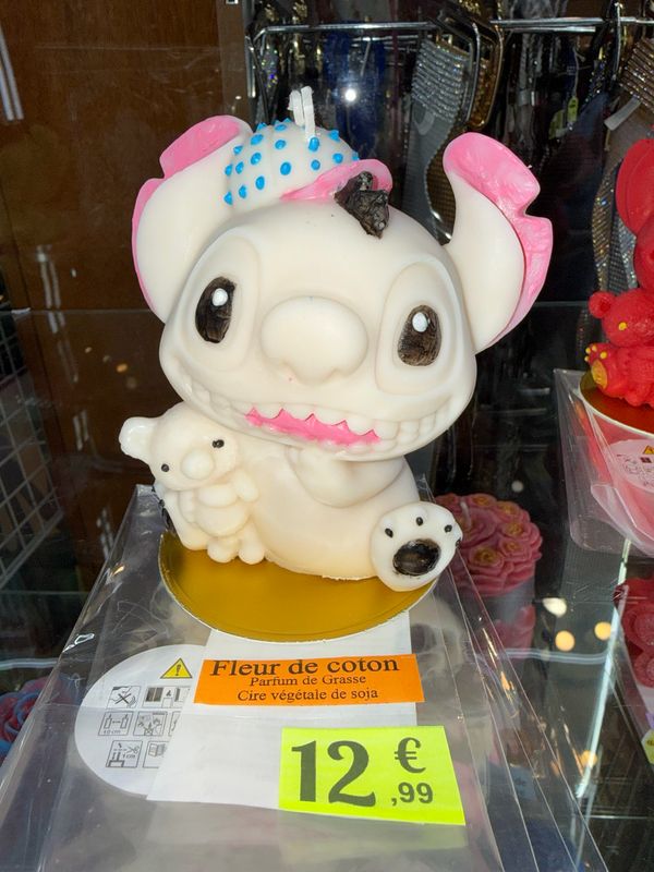 Bougie grand stitch blanc casquette bleu 🕯️ cire de soja végétale