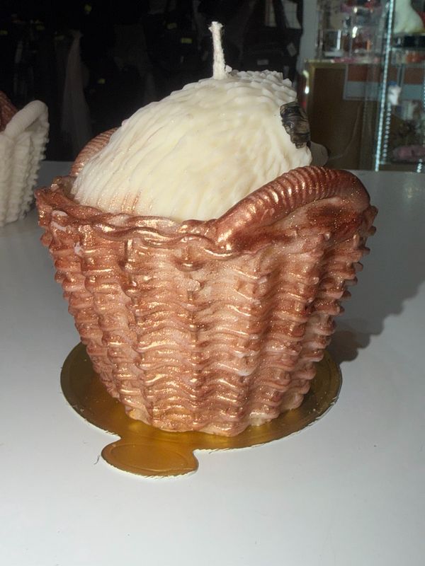 Grosse Bougie hérisson niglo blanc dans panier brun 🦔 cire de soja végétale