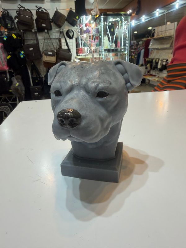 Bougie tête de chien staffie cire de soja végétale