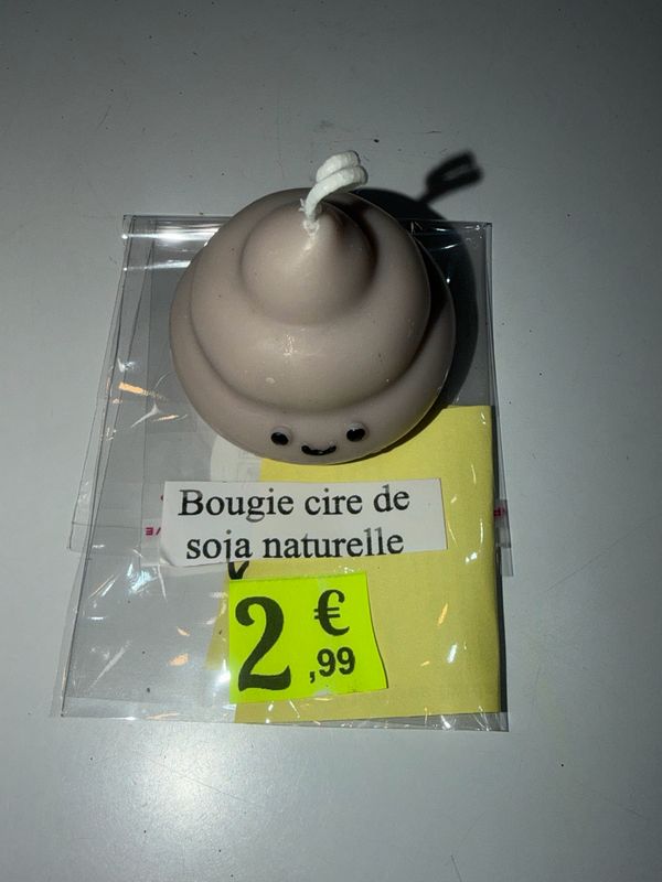 Bougie artisanale caca 💩 brun 🕯️ cire de soja végétale