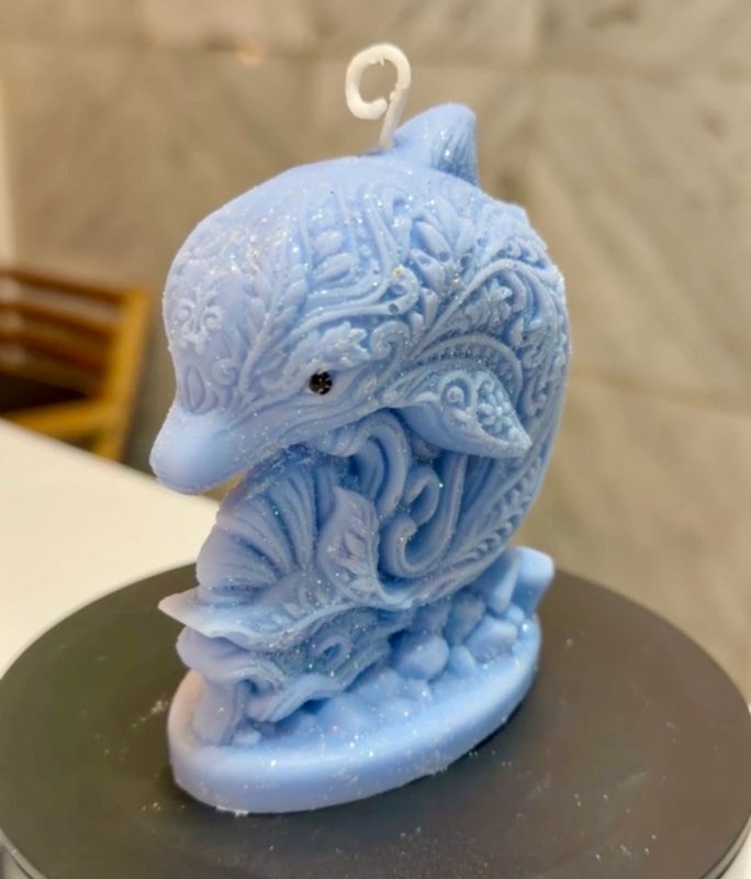 Bougie artisanale dauphin 🐬 bleu 🕯️ cire de soja végétale