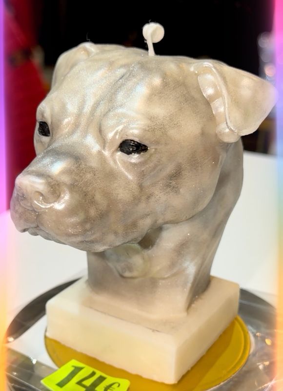 Bougie tête de chien staffie cire de soja végétale