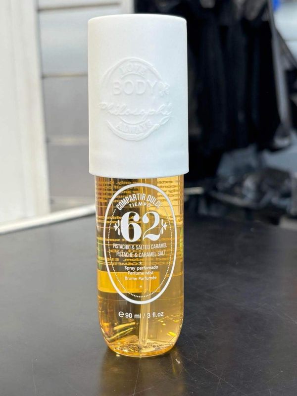 Brume parfumée corps et cheveux numéro 62 pistache et caramel 90 ml
