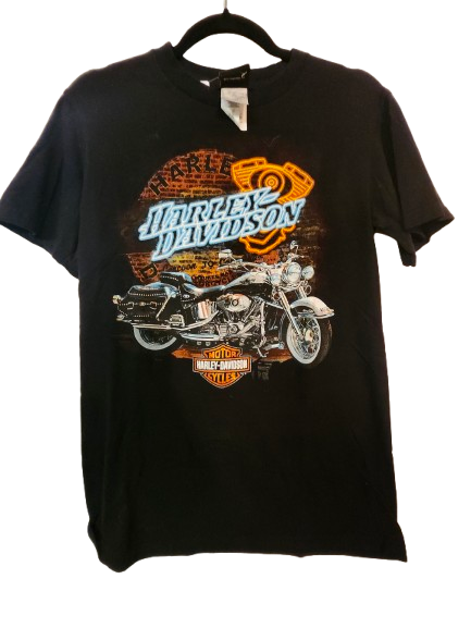 HD Woman&#39;s Black T-Shirt S