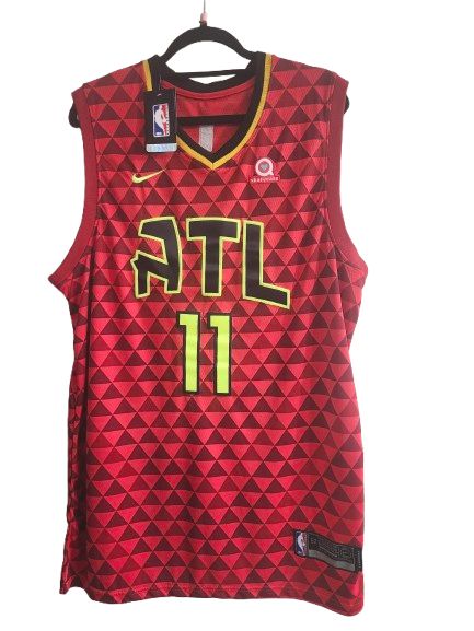 Trae Young #11 Hawks Jersey XL Nike ATL Red Statement NEW