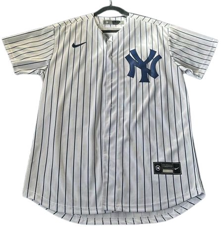 MLB NY Yankees #7 Mickey Mantle Pin Stripe White Jersey L - Never Worn