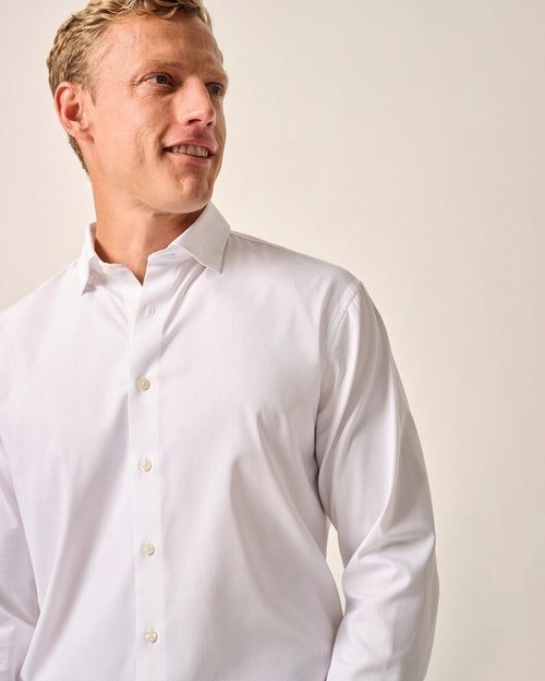 TRAVIS EVERYDAY PERFORMANCE BUTTON DOWN